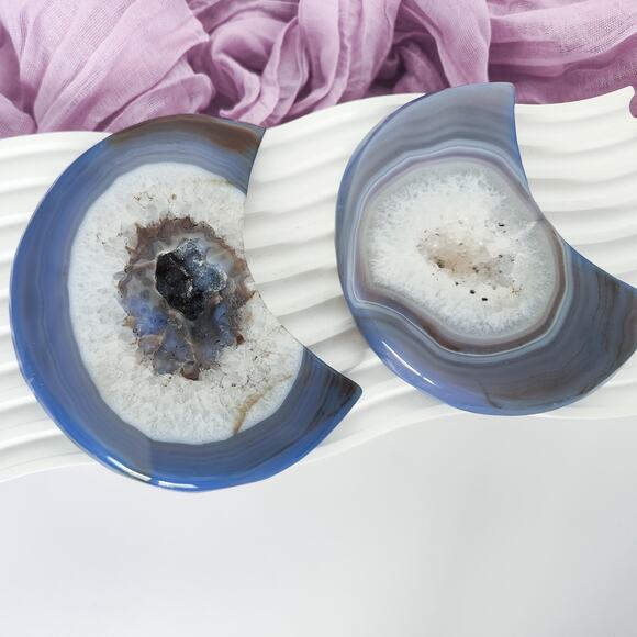 Large Druzy Agate Flat Moon Crystal Carving - Picture 2 of 10